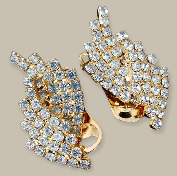 Vintage 1960s Special Occasion Rhinestone Goldtone Clip On Earrings - Picture 2 of 14